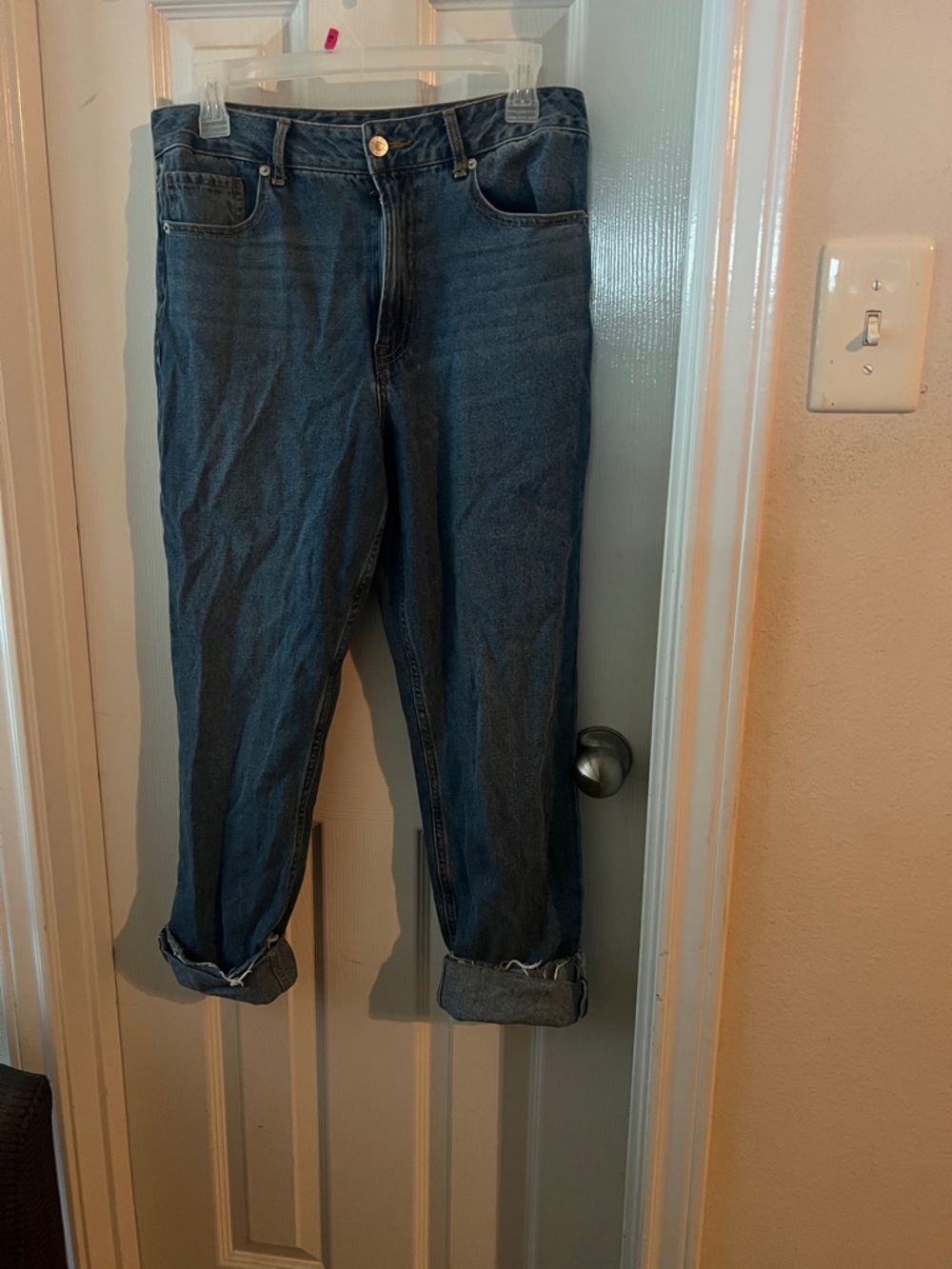 Forever 21 Relaxed Fit Dark Blue Women's Jeans